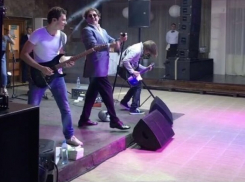 Григорий Лепс развлекал гостей на юбилее президента «Садов Придонья» под Волгоградом