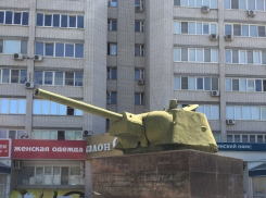 Мэрия Волгограда память о войне променяла на овощные палатки