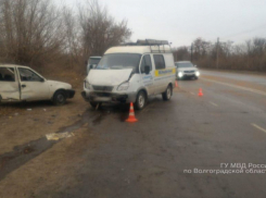 Молодой водитель вылетел на «встречку» и врезался в «Газель» в Волжском