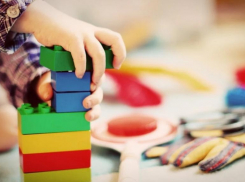 Дежурная группа в саду №98 Волжского проработала всего два дня: учреждение ушло на карантин по COVID-19