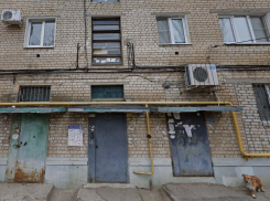 «После ссоры с сыном»: тело мужчины нашли у 5-этажки на юге Волгограда