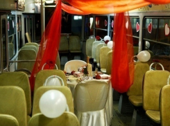 Для романтического свидания в Волгограде можно арендовать трамвай или троллейбус