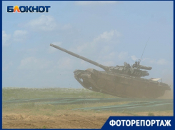«Танковый биатлон» показал волгоградский фотограф