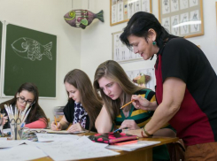 Волгоградские студенты-художники нарисовали символ ЧМ-2018