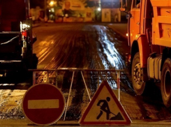 В Волгограде дороги ремонтируют высокотехнологичным методом 