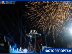 Горящая мельница Гергардта и красные звезды в небе: как завершилось грандиозное байк-шоу в Волгограде