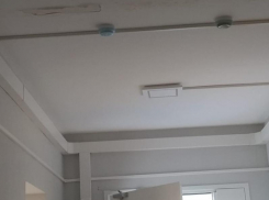 Течет крыша, течет подвал: что происходит за закрытыми дверьми Дворца спорта в Волгограде