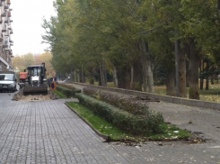 Снятую на Аллее Героев плитку передадут нуждающимися районам Волгограда