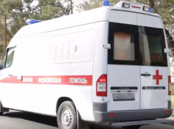 Водитель Lada Kalina врезался в Mitsubishi Carisma в Волжском: пострадал 4-летний ребенок