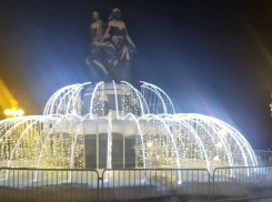 Волгоградцам раскрыли подробности новогодней иллюминации и фейерверка