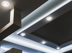 Пять плюсов натяжных потолков