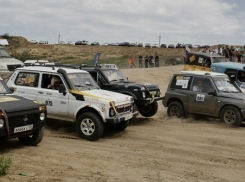 «Генералы песчаных карьеров» вышли на бездорожье под Волгоградом