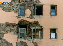 Труп мужчины нашли на козырьке 16-этажки в Волгограде