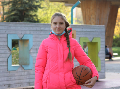 Выжившая в смертельном ДТП 12-летняя баскетболистка из Волгограда после реабилитации решила стать врачом