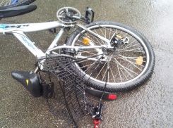 5-летняя пассажирка велосипеда попала в больницу из-за волжанина на Hyundai