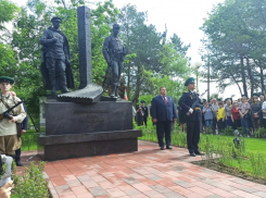 Новая скульптура появилась на площади Чекистов в Волгограде