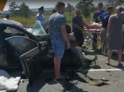 Ставшего сиротой после ДТП и потерявшего маму подростков перевезли лечить в Волгоград