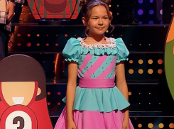 Волгоградская школьница поразила Родригеза навыками стрельбы из винтовки