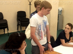 В Волгограде «Скорая помощь» игнорирует решение суда о восстановлении врача на работу