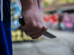 Волгоградец набросился с ножом на посетителя бара «Пинта» 