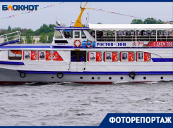Теплоход «Бессмертный полк» проплыл по Волге в Волгограде