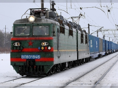 Под Волгоградом с рельсов сошел грузовой вагон 