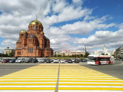 В мэрии Волгограда объяснились насчет опасного «царь-перехода» на площади Павших борцов