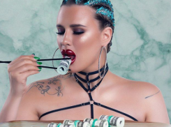 Волгоградка Анна Боронина поздравила с днем рождения своего босса Тимати