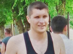 Крепкий, спортивный, с улыбкой: каким был погибший от 8 ударов в сердце полицейский из Камышина