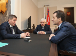Новый руководитель Нижне-Волжского управления Ростехнадзора познакомился с волгоградским губернатором 