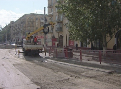 В Волгограде на Комсомольском мосту начался завершающийся этап ремонтных работ