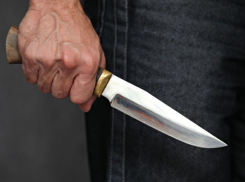 Житель Волгоградской области умер на пороге дома родителей от удара ножом в сердце