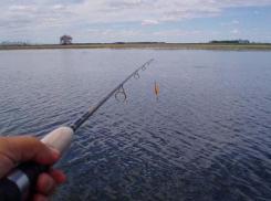 64-летний мужчина скончался на рыбалке под Волгоградом