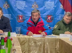 Губернатор потребовал завершить основные аварийные работы на фекальном провале в Волгограде за сутки