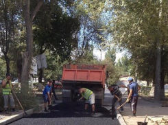 В Волгограде полным ходом идет ремонт внутридворовых дорог 