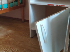 Жуткие условия стационара Жирновской ЦРБ, где лечат детей, показала пациентка