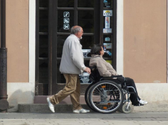 Медработники из Волгоградской области идут под суд за продажу справок о наличии инвалидности