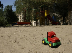 Пьяный волжанин без прав пытался въехать на машине в детский сад