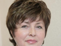 Украсть хоть строчку: волгоградская защитница прав детей списала поздравление у нотариуса из Новгорода