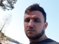 «По факту суицида двух школьниц»: волгоградец платил девочкам за секс на видео