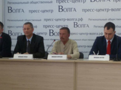 Перед праймериз в Волгограде единороссы обсудили влияние молочных кухонь на импотенцию