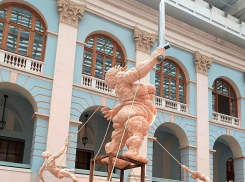 Депутат Госдумы обратился в СК из-за пародии на «Родину-мать»