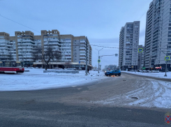 Двое пострадали в ДТП с трамваем в Волгограде