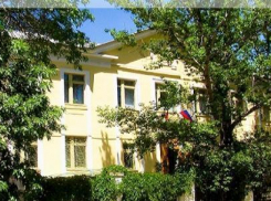 В Волгограде за долги отключили электричество в ДЮЦ