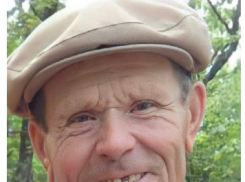 Двое суток не могут найти в Волгограде пожилого мужчину в резиновых сапогах