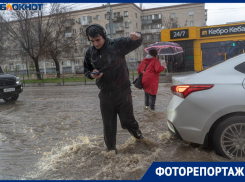 Дерзкий Кавказский циклон утопил Волгоград: как город терпит бедствие 