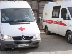   При лобовом столкновении ВАЗа и «Volkswagen Jetta» пострадали 4 человека  под Волгоградом