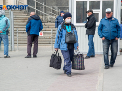 Волгоградцы считают, что между доходами простых горожан и чиновников настоящая «пропасть»