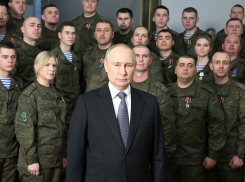 «А что скажет Владимир Путин?»: политолог о навязчивой идее переименования Волгограда