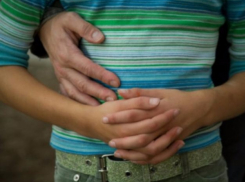 36-летний волгоградец совратил 11-летнего школьника из неблагополучной семьи